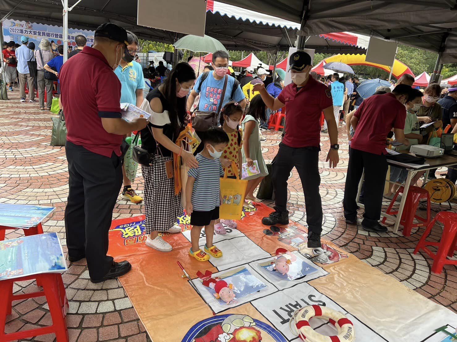 大安區園遊會照片跳房子宣導